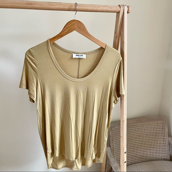 Double Zero Rounded Hem Tee in Citrine - S - Picture 5 of 7